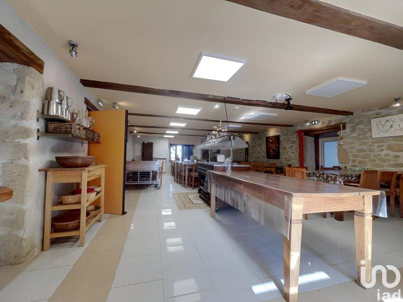 Local commercial - 1 828 m²