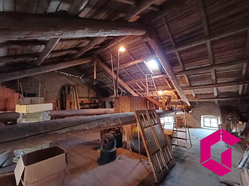 Maison ancienne - 201 m² - 6 pièces