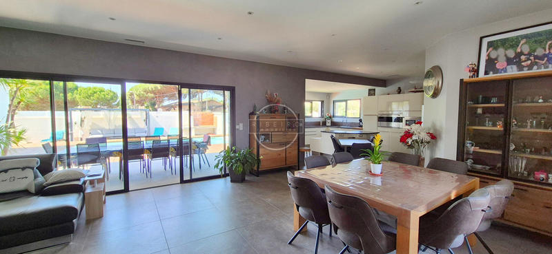 Villa - 177 m² - 4 pièces