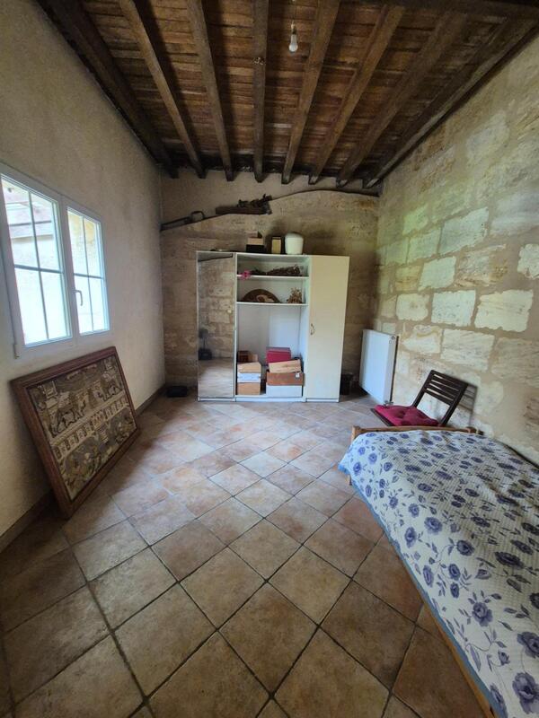 Maison - 210 m² - 7 pièces