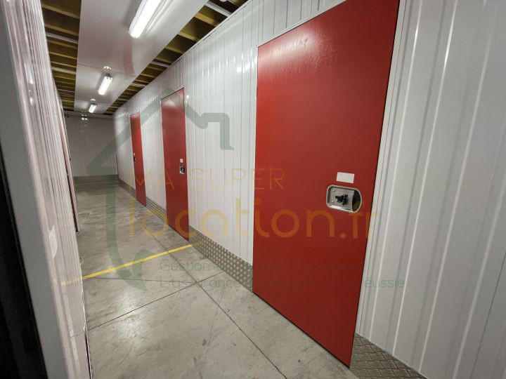 Parking / Garage - 36 m²