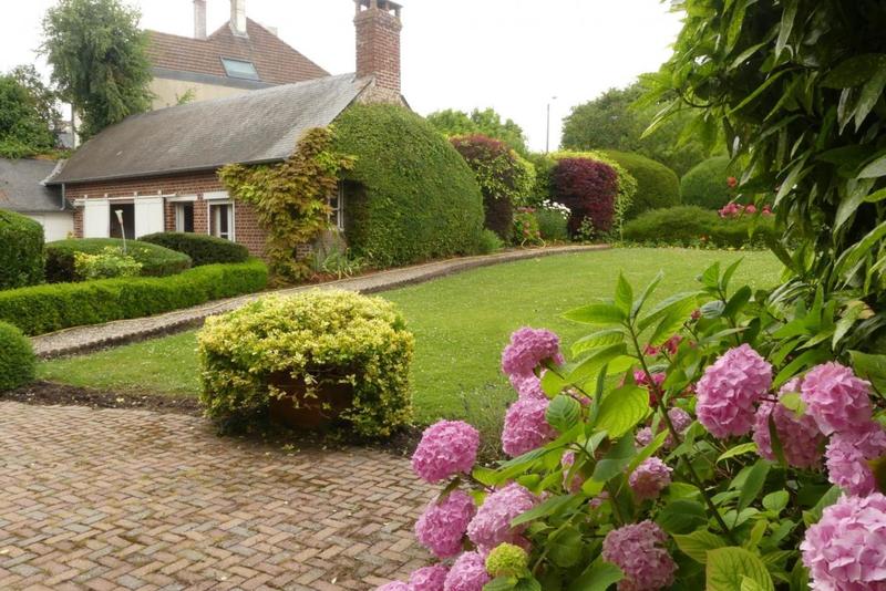 Maison - 170 m² - 9 pièces