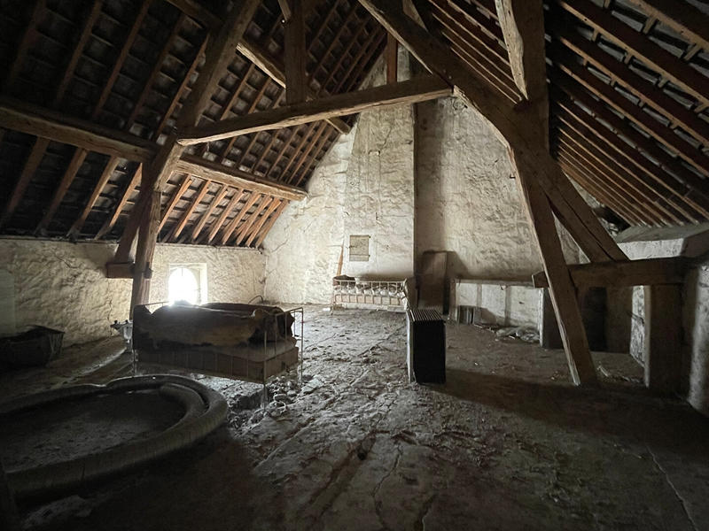 Maison - 317 m² - 13 pièces