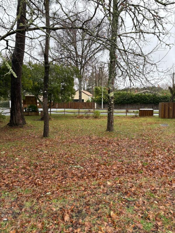 Terrain constructible - 732 m²