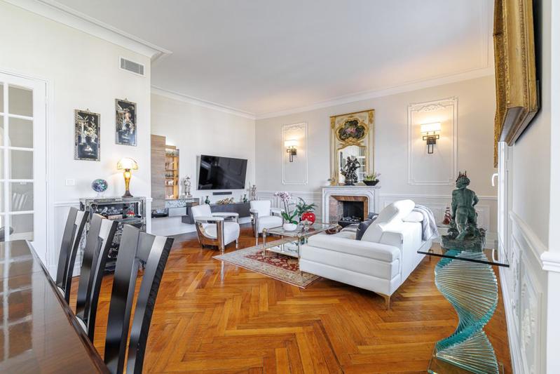 Appartement - 136 m² - 4 pièces