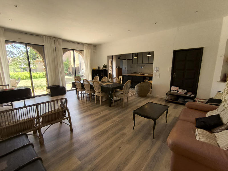 Propriété - 420 m² - 10 pièces