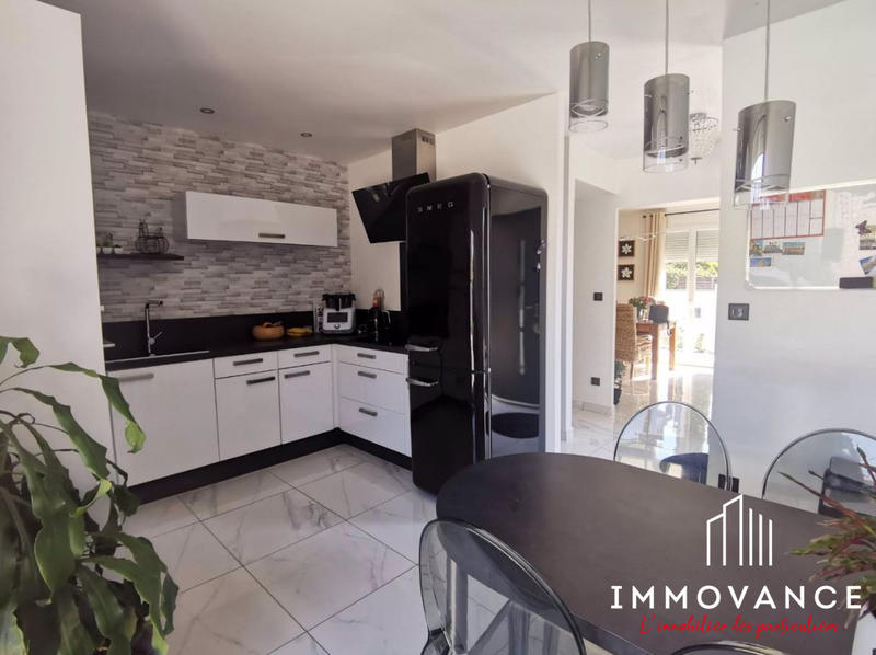 Villa - 100 m² - 4 pièces