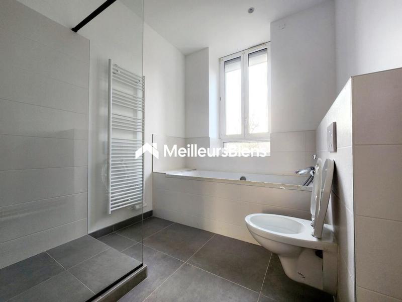 Maison de ville - 198 m² - 7 pièces
