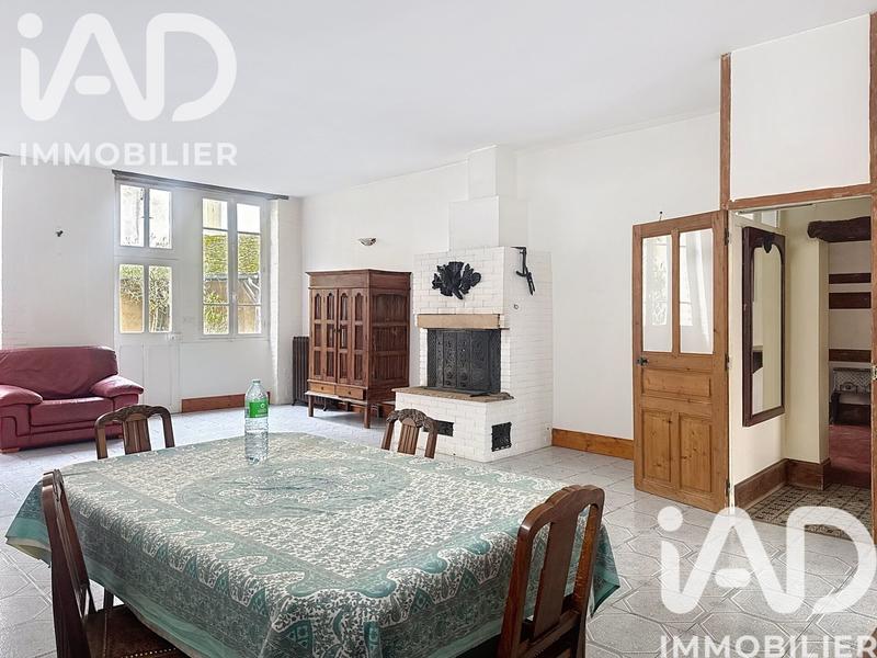 Maison de village - 304 m² - 12 pièces