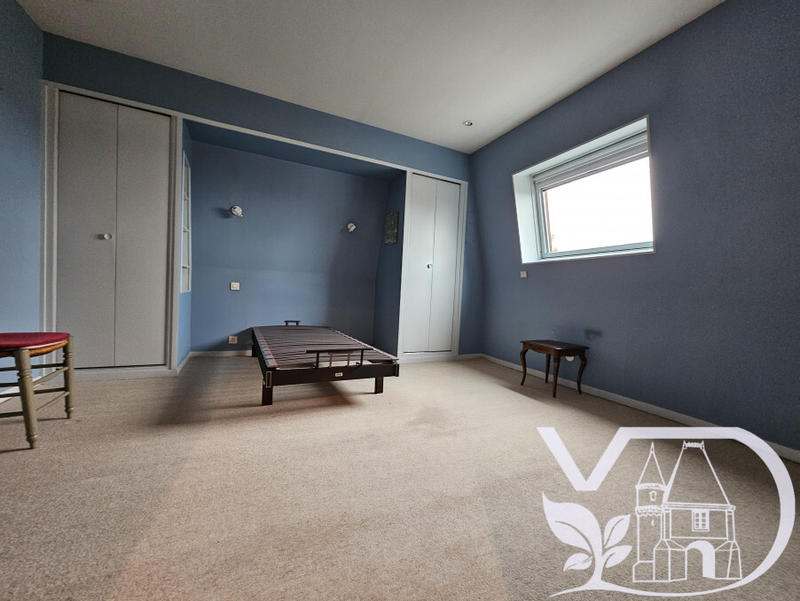 Maison - 280 m² - 6 pièces