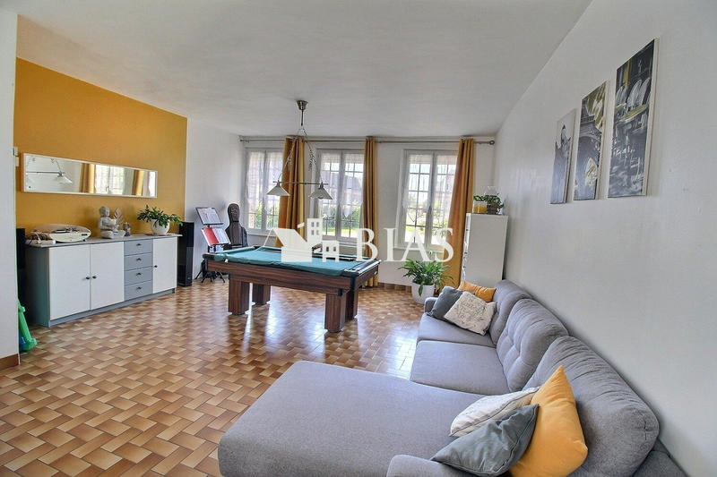 Maison ancienne - 258 m² - 15 pièces