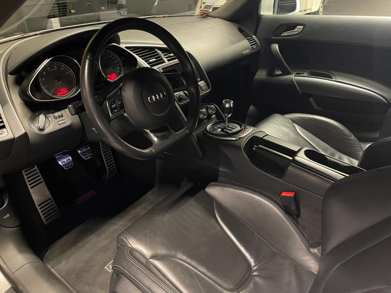 Audi R8 V8 420ch Boite mécanique