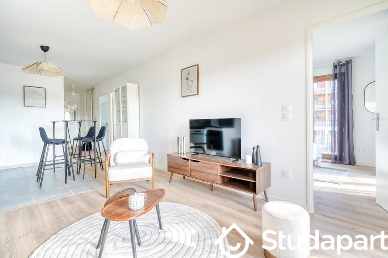 Chambre - 11 m² - 1 pièce