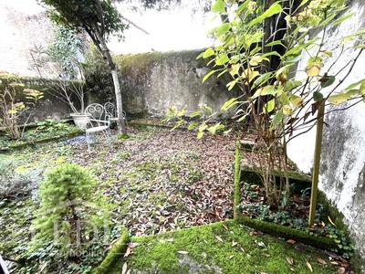 Maison de ville - 248 m² - 8 pièces