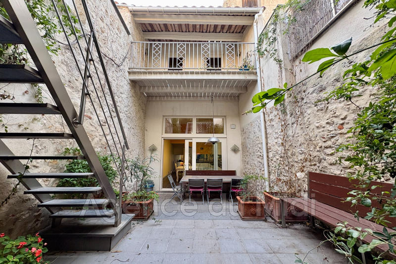 Maison - 194 m² - 6 pièces