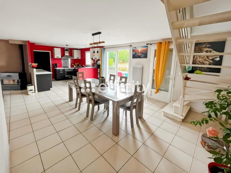 Maison - 120 m² - 5 pièces