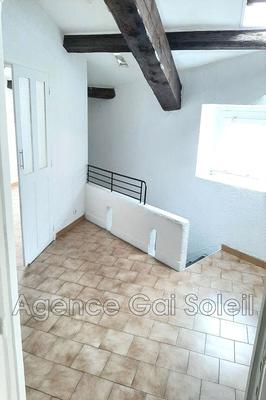 Maison de village - 80 m² - 3 pièces