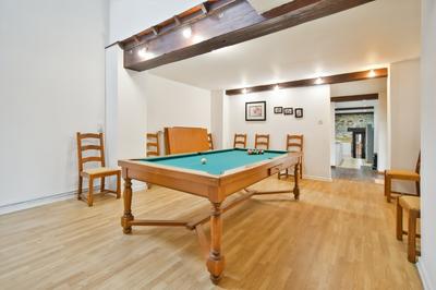 Propriété - 274 m² - 8 pièces