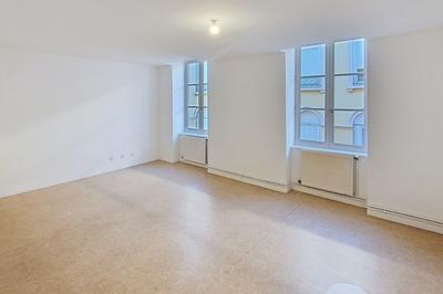 Appartement - 87 m² - 3 pièces