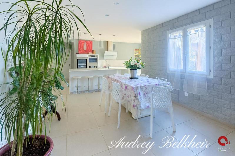 Maison - 146 m² - 7 pièces