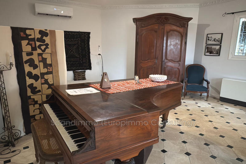 Maison - 199 m² - 5 pièces