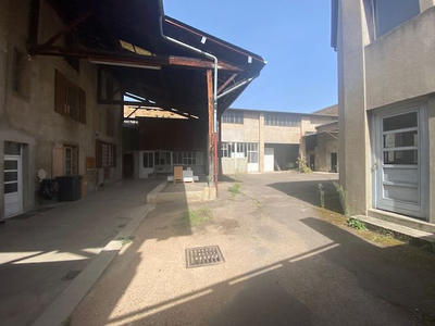 Immeuble - 350 m² - 11 pièces