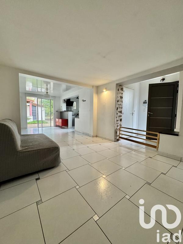 Maison - 95 m² - 5 pièces