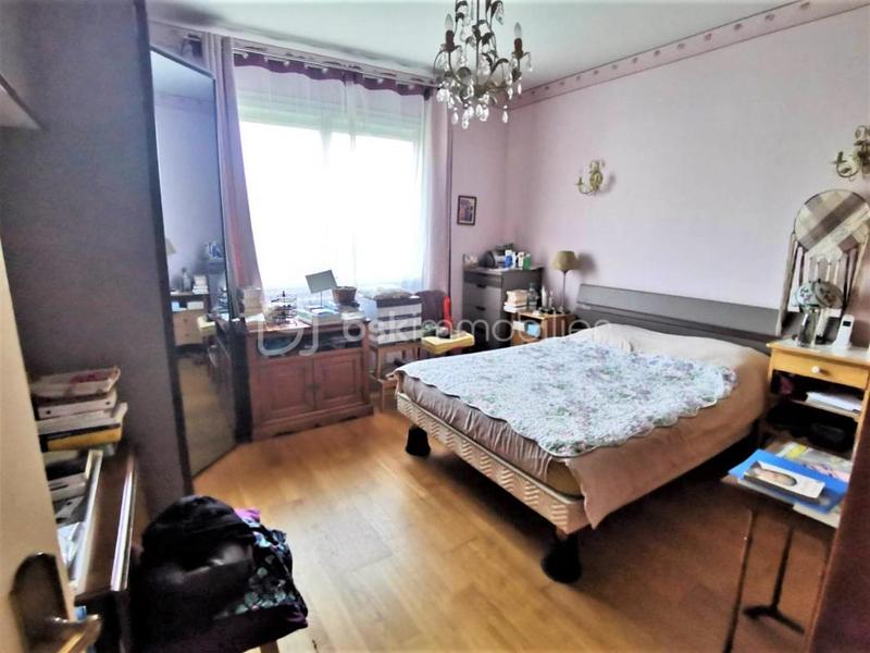 Maison traditionnelle - 96 m² - 5 pièces