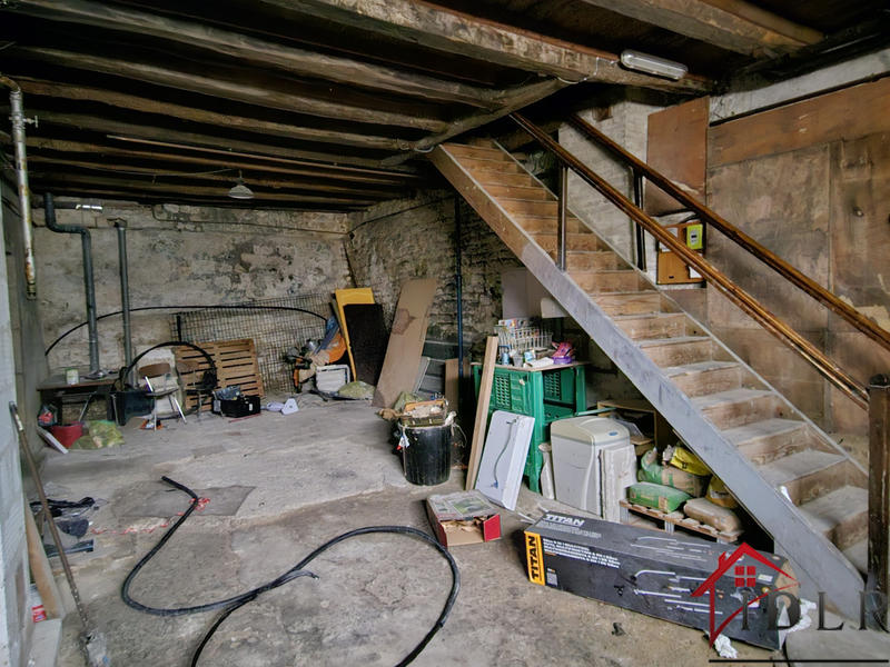 Immeuble - 180 m² - 4 pièces