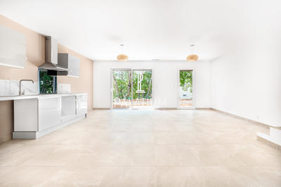 Maison - 82 m² - 4 pièces