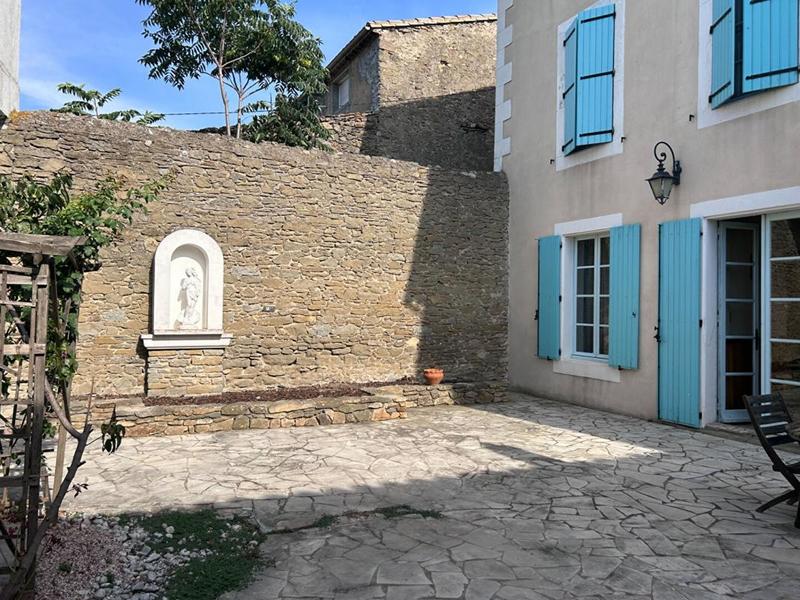 Maison - 318 m² - 8 pièces