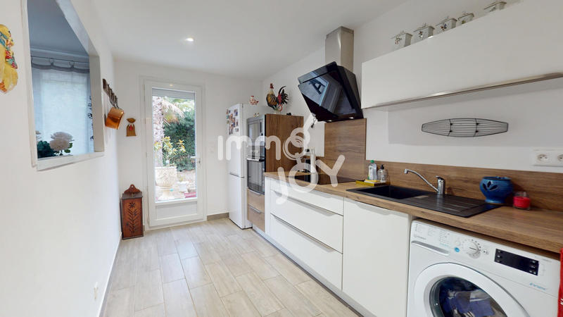 Villa - 213 m² - 8 pièces