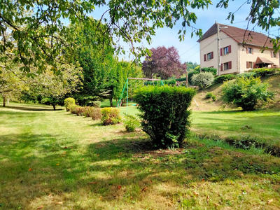 Maison - 170 m² - 5 pièces