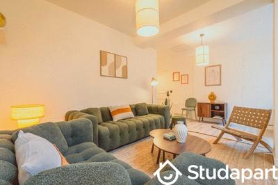 Chambre - 13 m² - 1 pièce