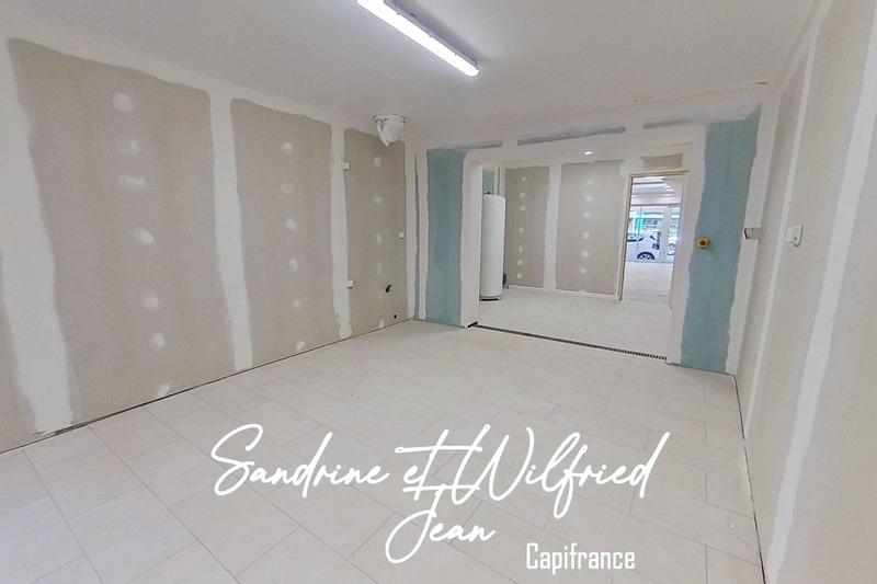 Local commercial - 132 m² - 8 pièces