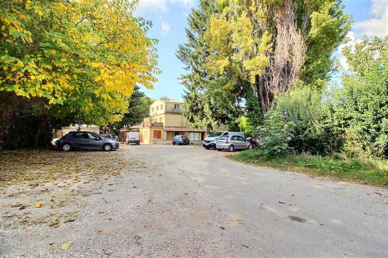 Immeuble - 906 m² - 40 pièces