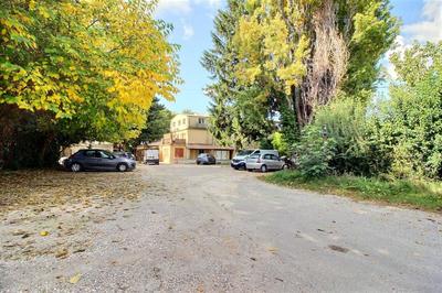 Immeuble - 906 m² - 40 pièces