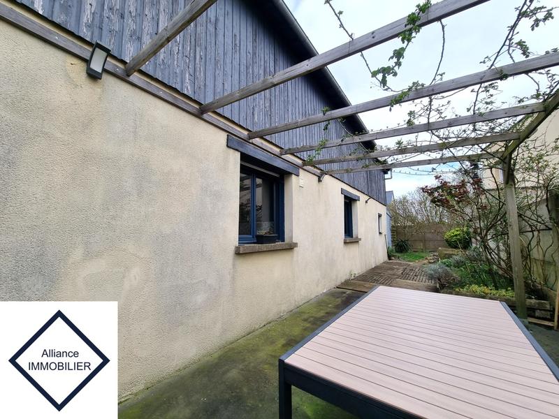 Maison - 215 m² - 8 pièces