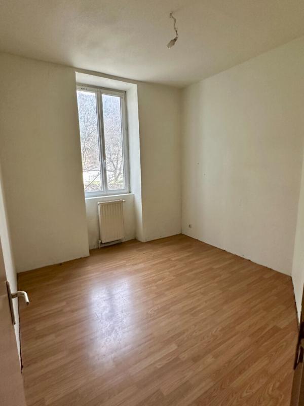 Maison en pierre - 203 m² - 11 pièces