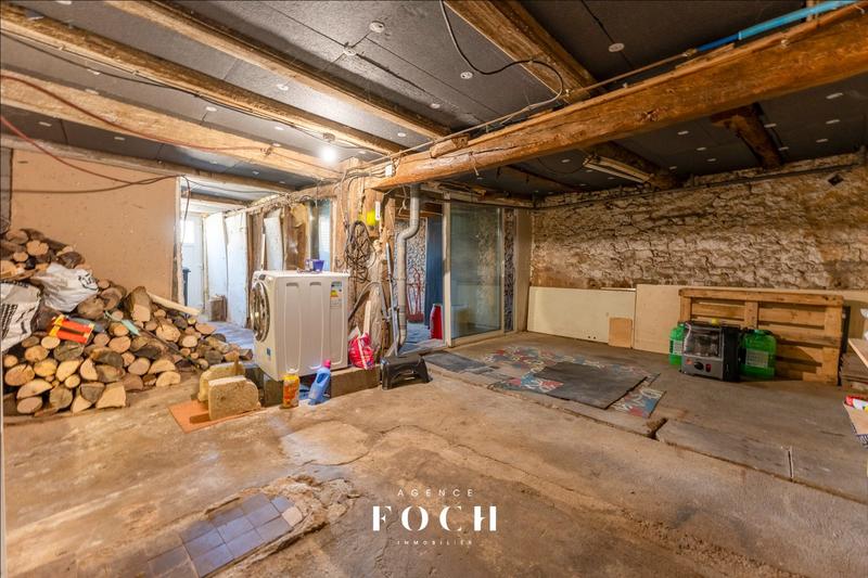 Maison - 185 m² - 7 pièces