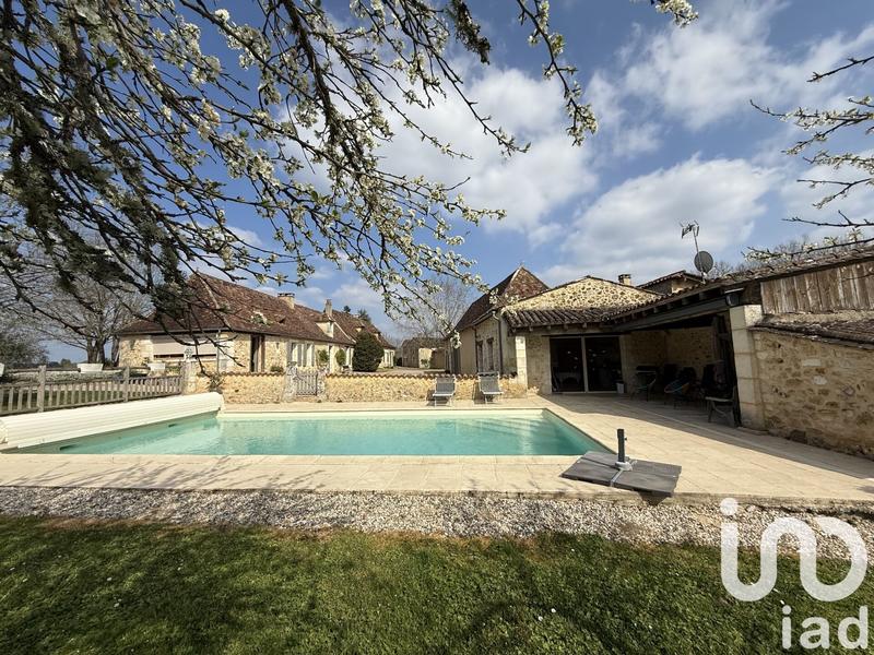 Maison - 430 m² - 1 pièce