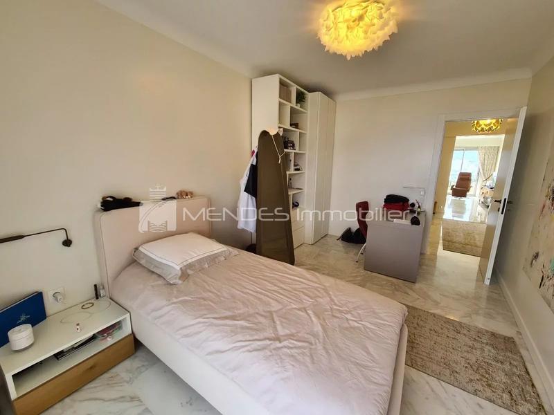 Appartement - 127 m² - 4 pièces