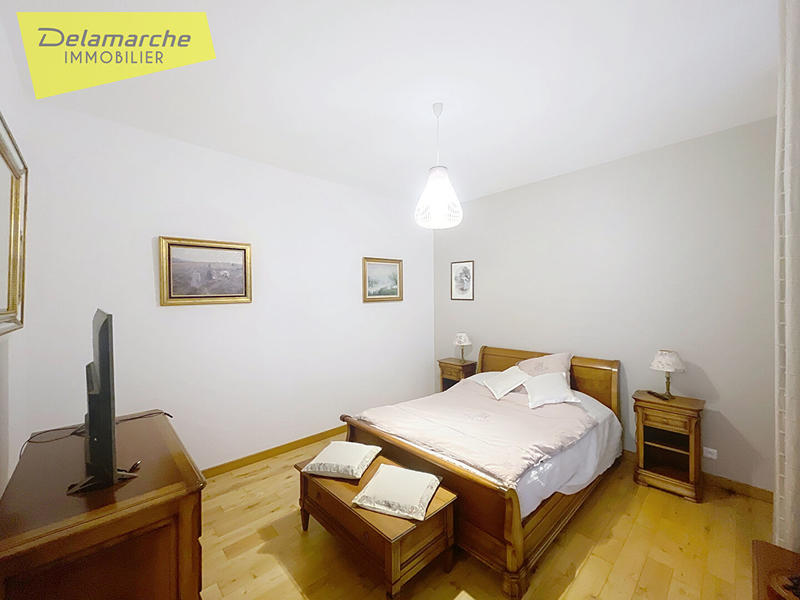 Maison - 294 m² - 9 pièces