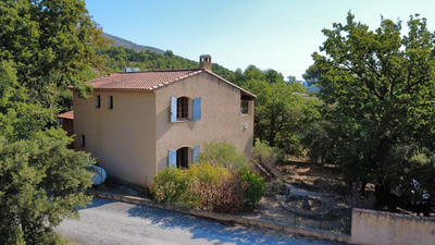 Maison - 141 m² - 6 pièces