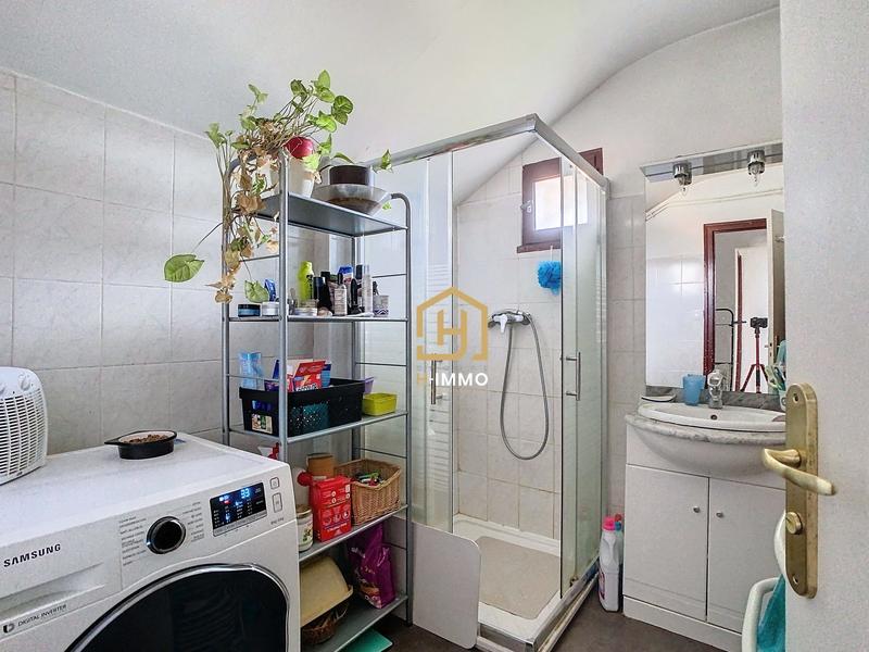 Maison - 290 m² - 8 pièces