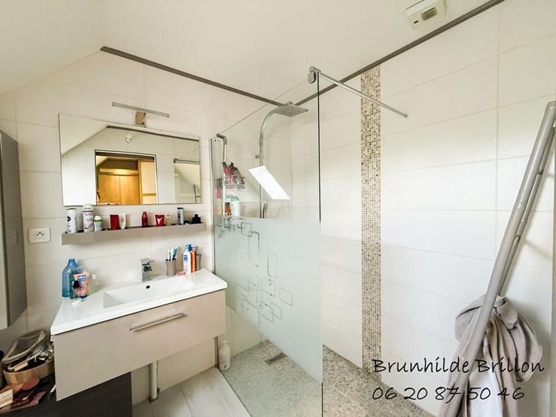 Maison - 170 m² - 8 pièces