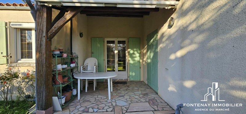 Maison - 220 m² - 7 pièces