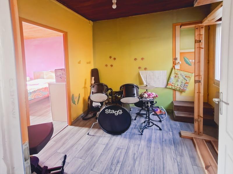 Maison - 110 m² - 7 pièces