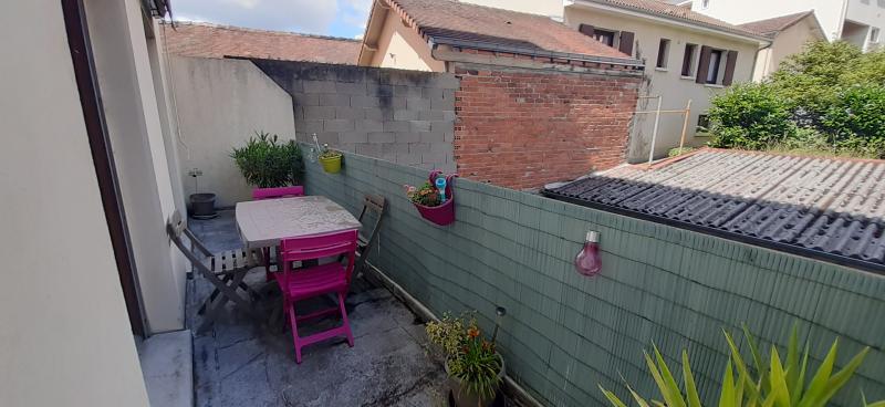 Appartement - 61 m² - 2 pièces