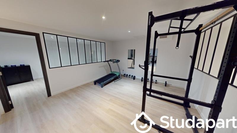 Chambre - 11 m² - 1 pièce